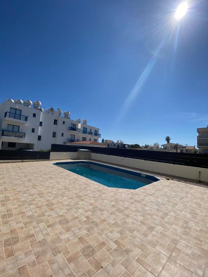 Cosy Apartment In Kato Paphos With Pool Access Eksteriør billede