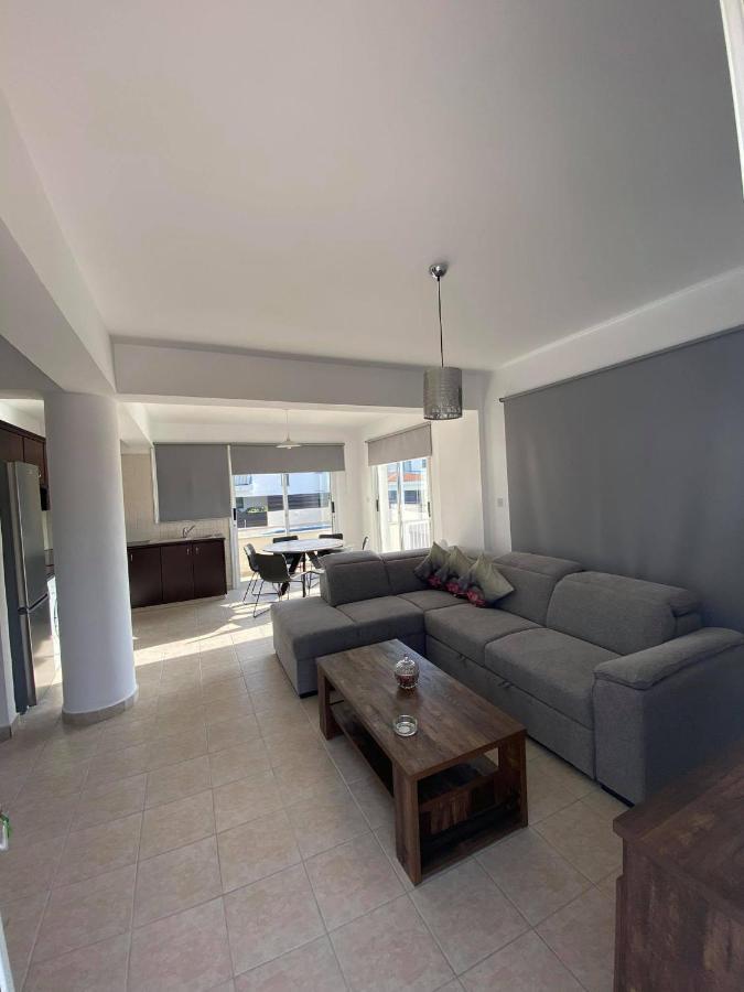 Cosy Apartment In Kato Paphos With Pool Access Eksteriør billede